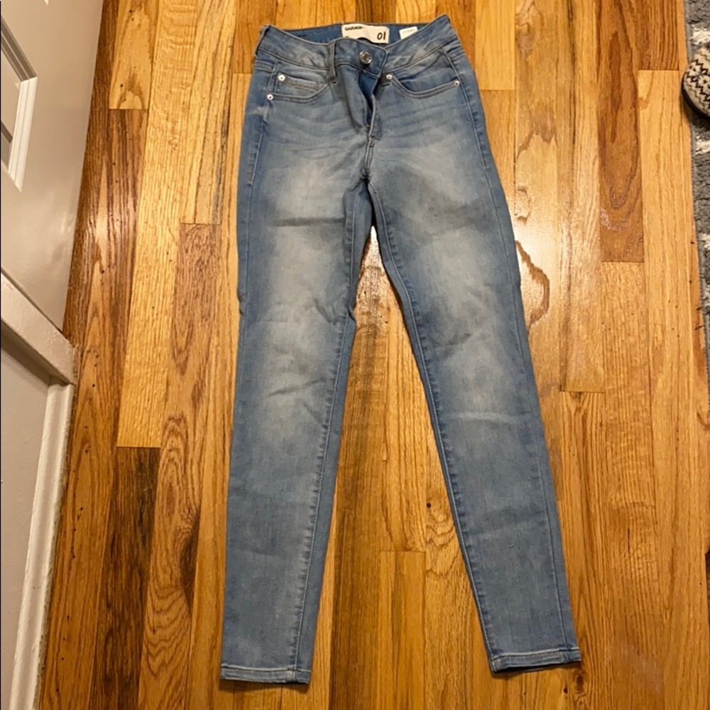 Size 1 light wash Garage jeans!